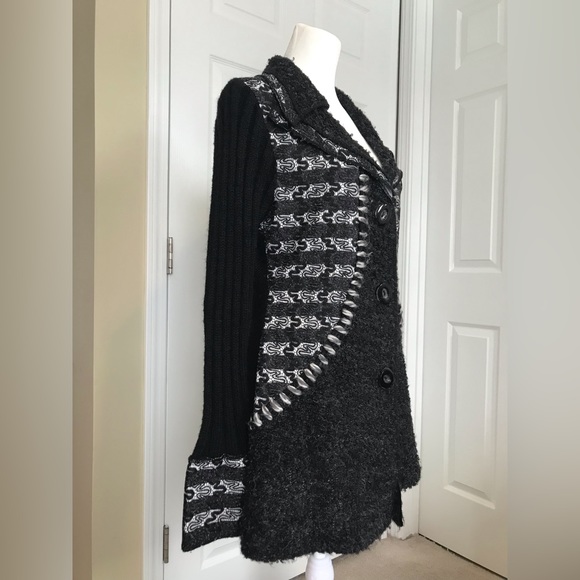 Keren Hart cardigan - Picture 2 of 7